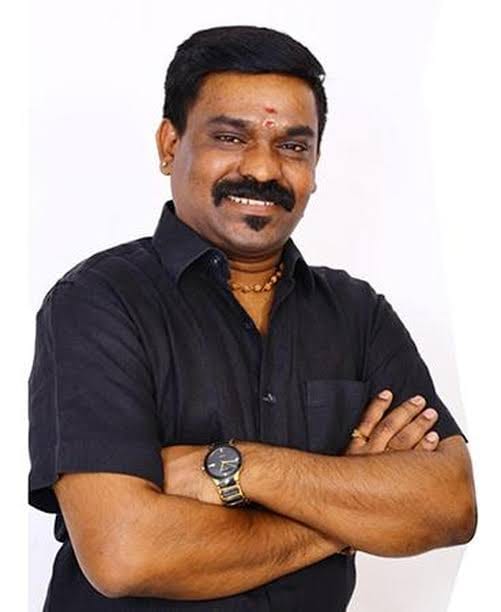 Velmurugan — Folk Singer, Arikomban